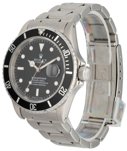 Rolex Oyster Perpetual Submariner Date 16610 Men's Watch Box & Papers