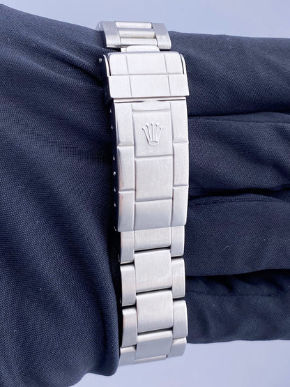 Rolex Oyster Perpetual Submariner Date 16610 Men's Watch Box & Papers