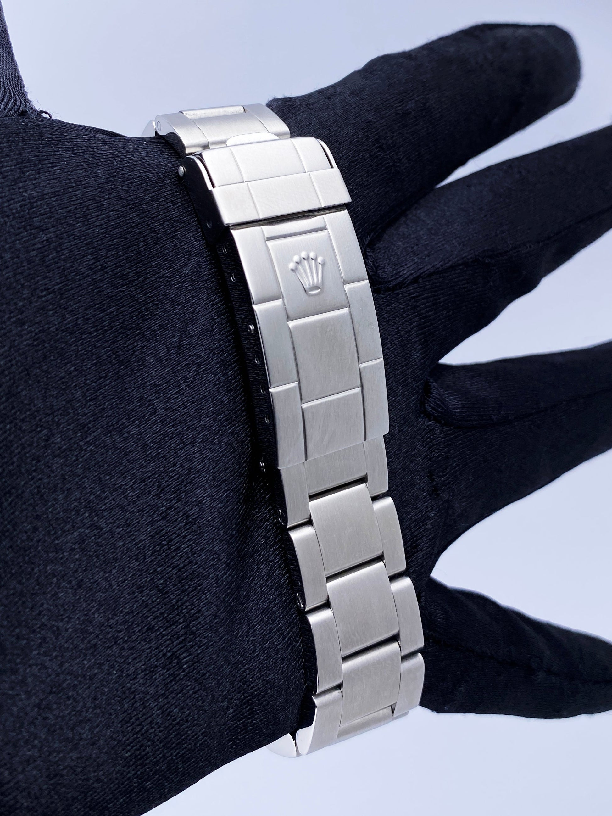 Rolex Sea-Dweller 16600 Blue Bezel Mens Watch