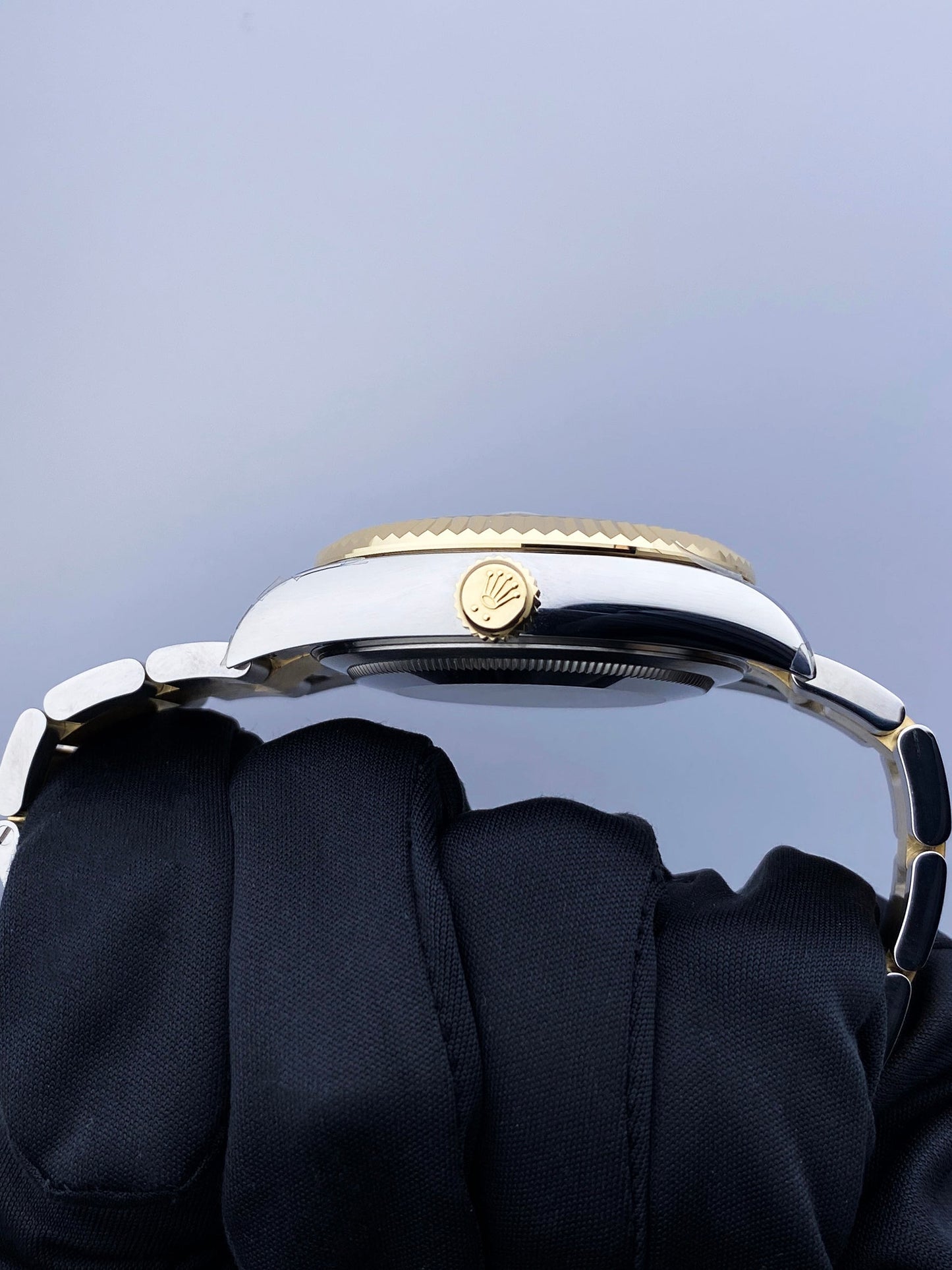 Rolex Sky Dweller 326933 Champagne Dial Mens Watch Box & Papers