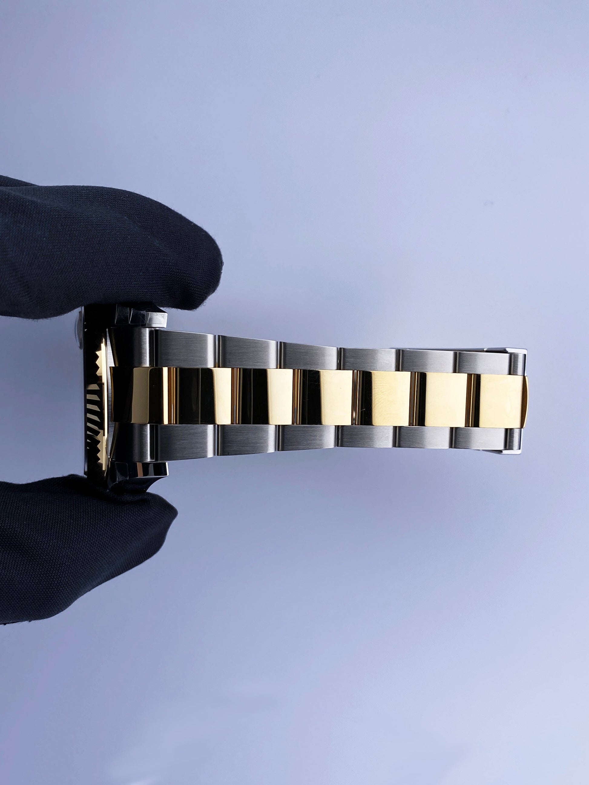 Rolex Sky Dweller 326933 Champagne Dial Mens Watch Box & Papers