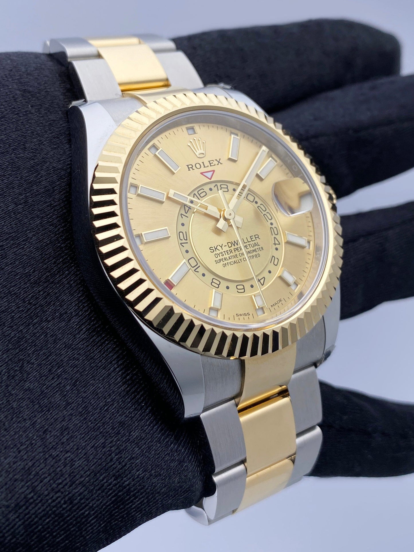 Rolex Sky Dweller 326933 Champagne Dial Mens Watch Box Papers - Virtual