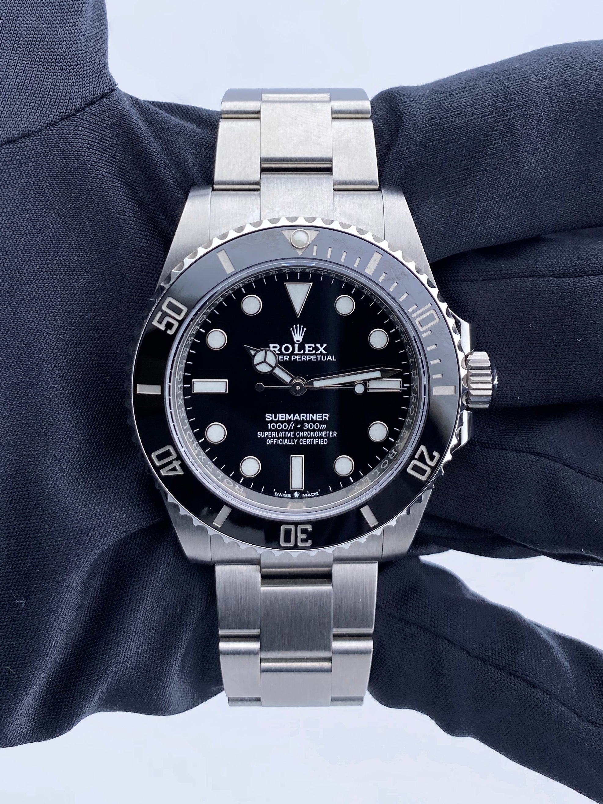 Rolex Submariner 124060 Mens Watch Box & Papers