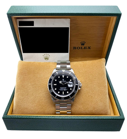 Rolex Submariner Date 16610 Mens Watch Box Papers