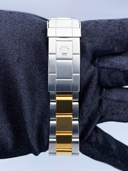 Rolex Submariner Date 16613LN Two-Tone Mens Watch Box Papers