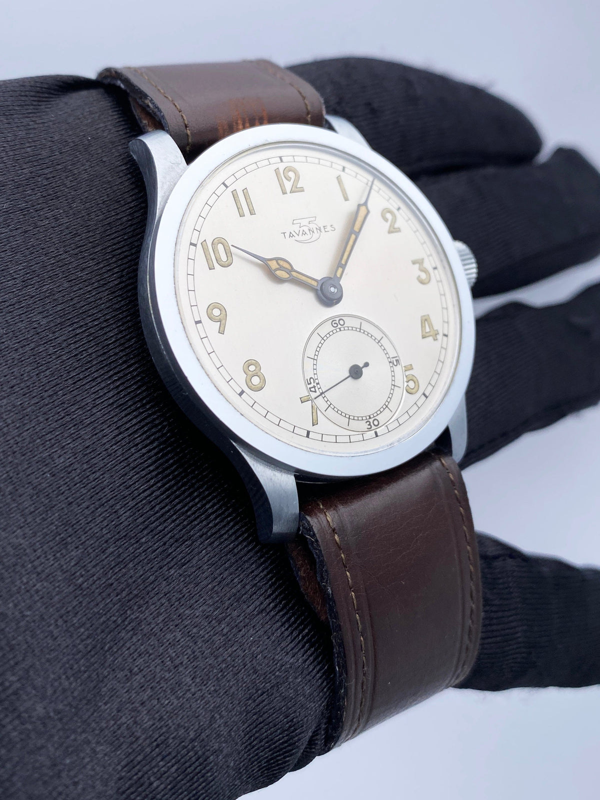 Tavannes Vintage Silver Dial Stainless Steel Mens Watch  display picture 3