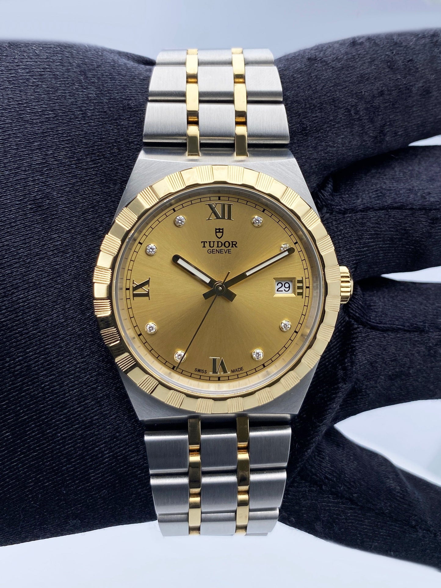 Tudor Royal 28503 Diamond Champagne Dial Mens Watch Box Papers - Watches