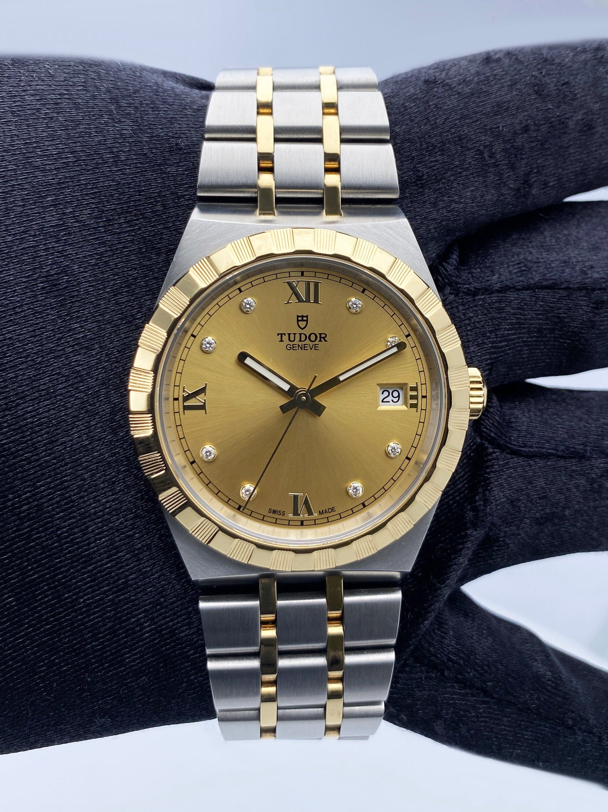 Tudor Royal 28503 Diamond Champagne Dial Mens Watch Box Papers - Watches