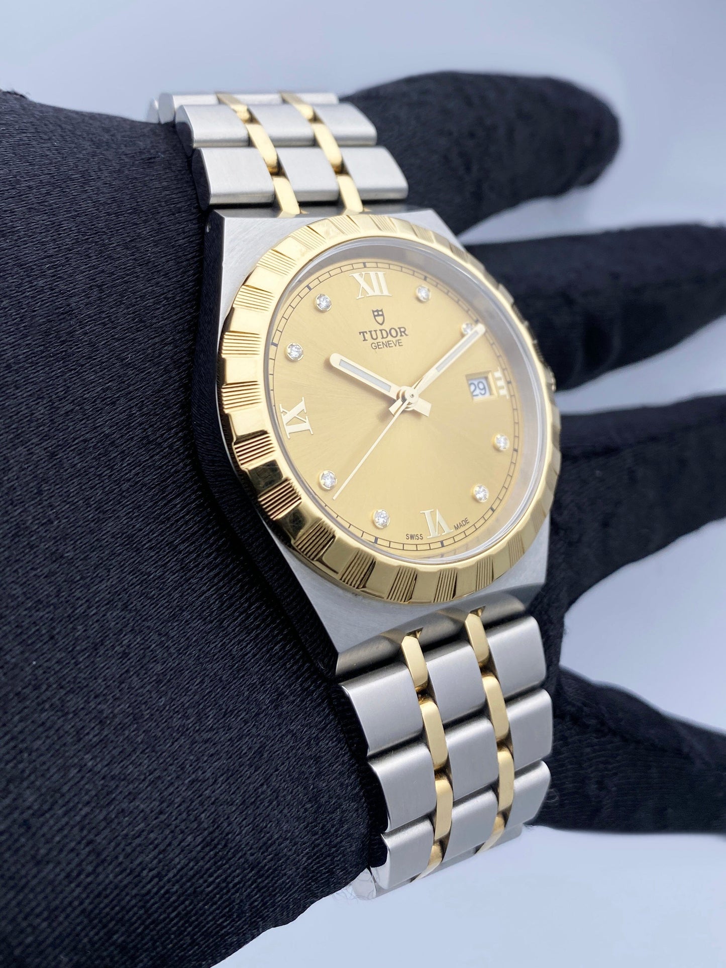 Tudor Royal 28503 Diamond Champagne Dial Mens Watch Box Papers - Watches