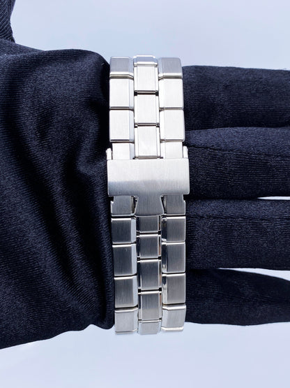 Vacheron Constantin Overseas 42050 Black Dial Stainless Steel Mens Watch