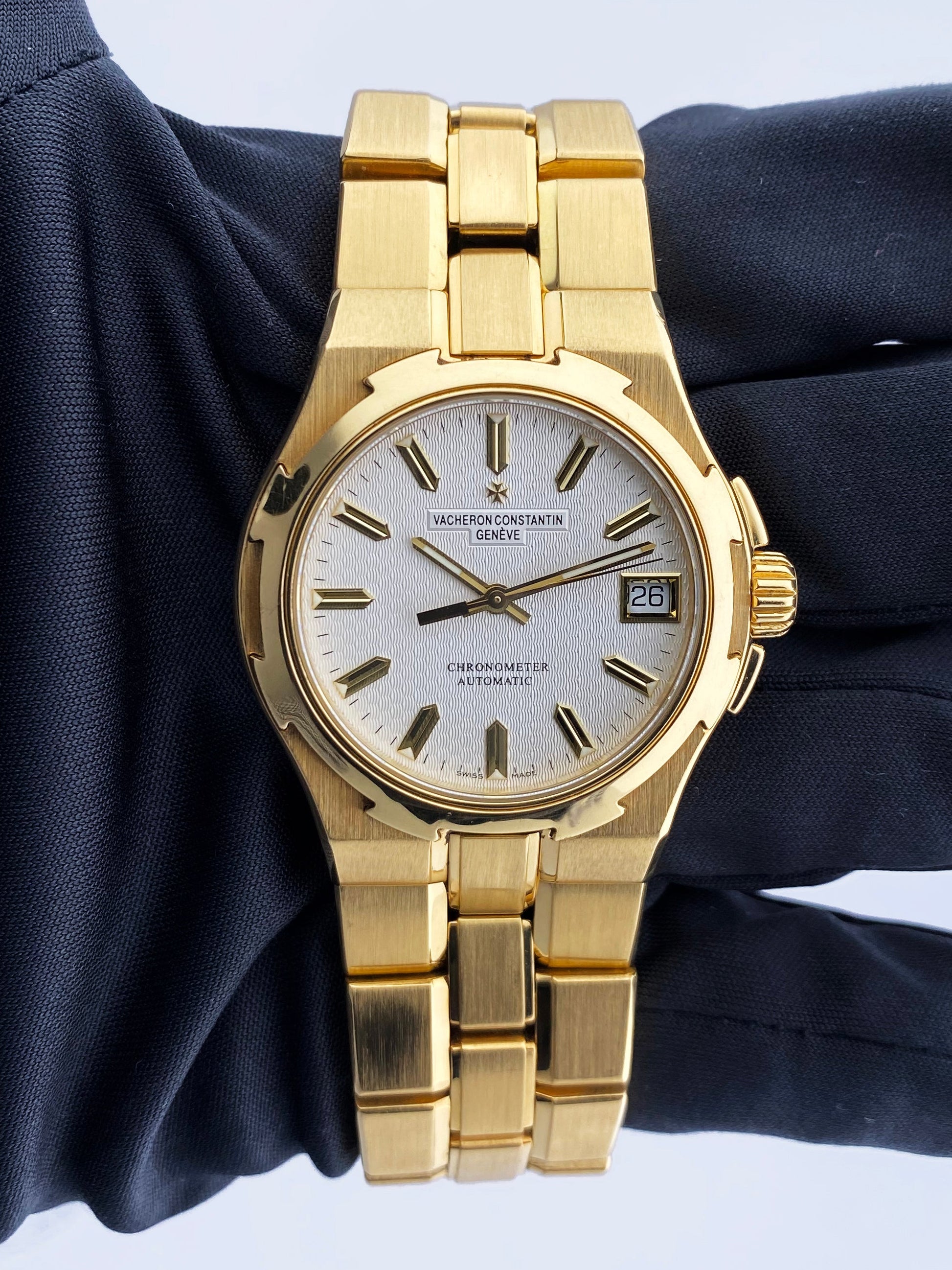 Vacheron Constantin Overseas 42050 Mens Watch - Wristwatch