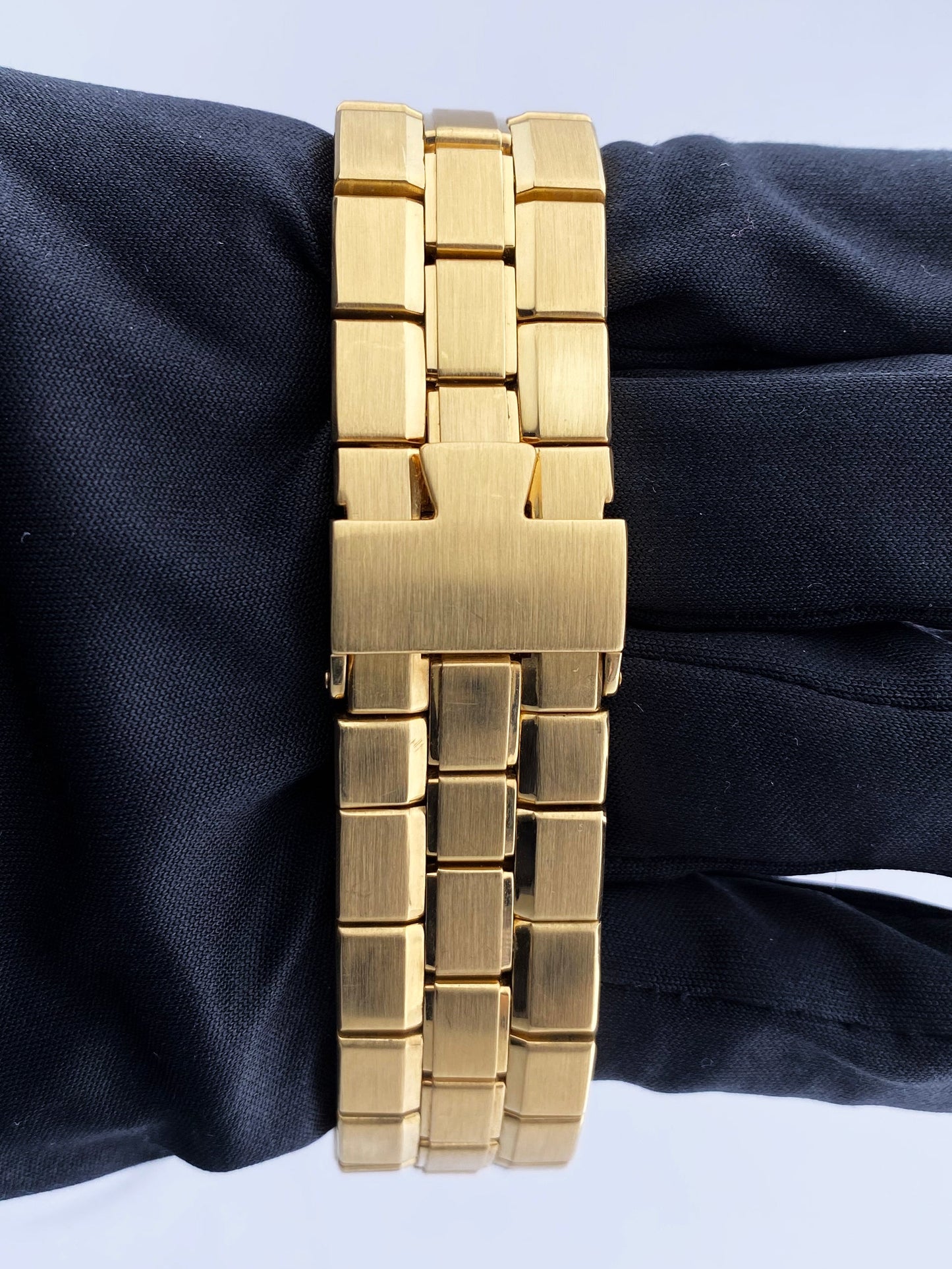 Vacheron Constantin Overseas 42050 Mens Watch - Wristwatch