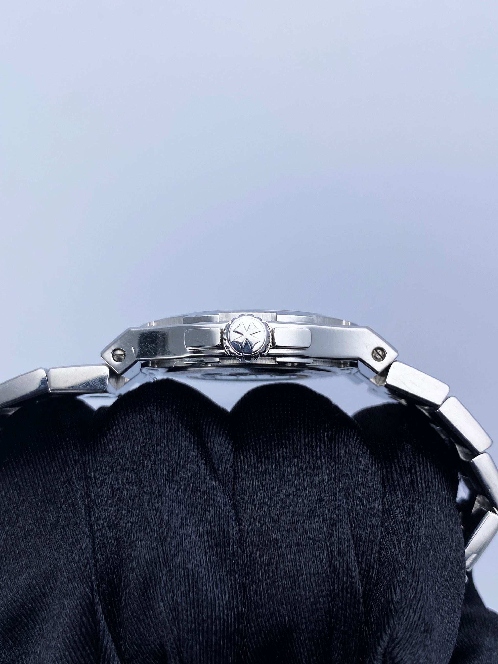 Vacheron Constantin Overseas 42050 Stainless Steel Mens Watch