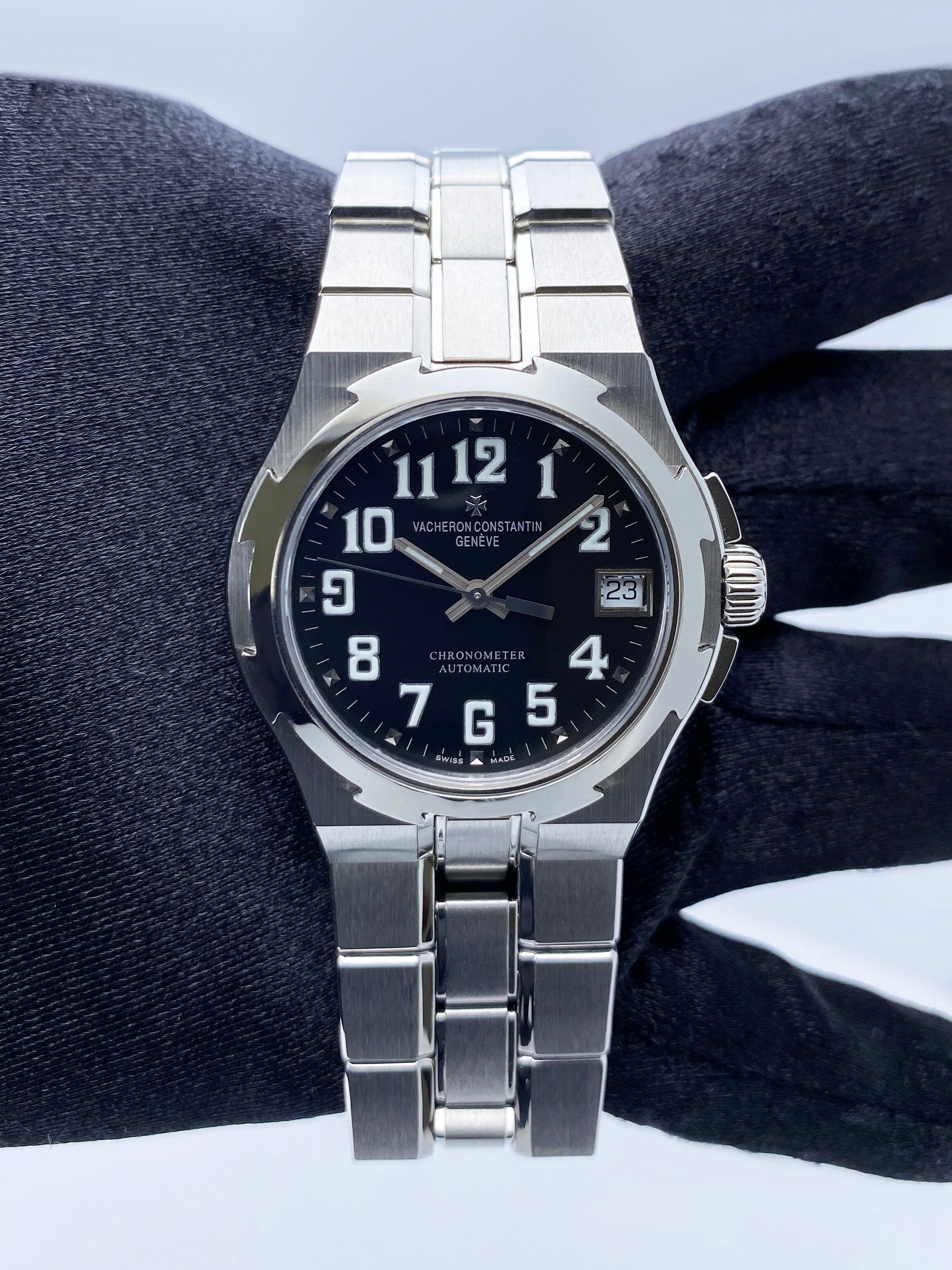Vacheron Constantin Overseas 42052/423A-8894 Black Dial – Phigora