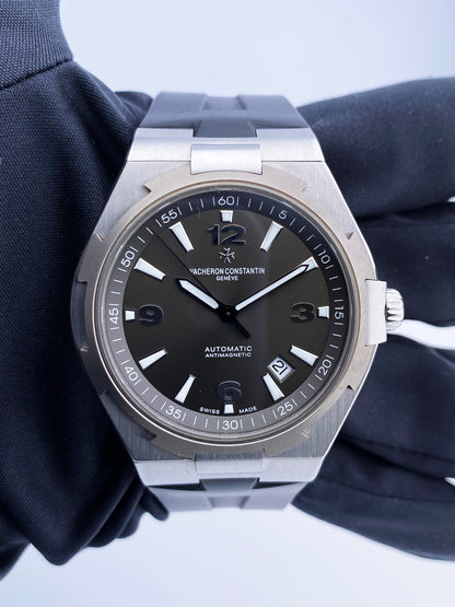 Vacheron Constantin Overseas 47040 Grey Dial Mens Watch Papers - Wristwatch