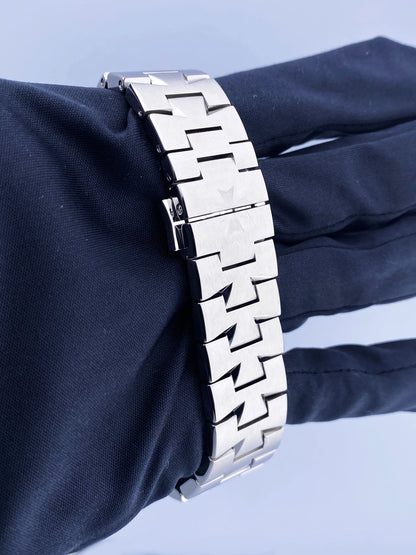 Vacheron Constantin Overseas 47040 Mens Watch Papers.