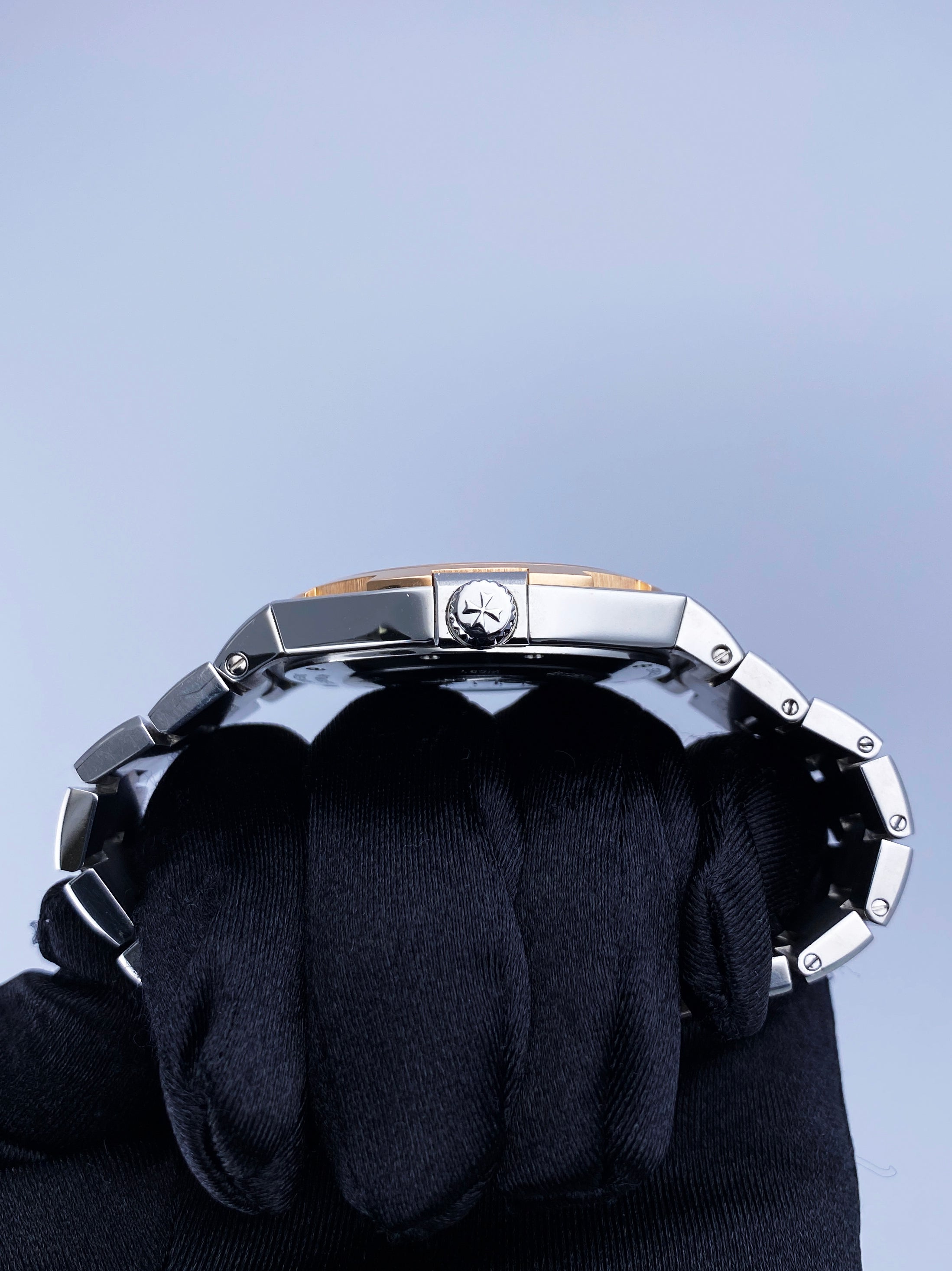 Vacheron Constantin Overseas 47040 Mens Watch With Papers – Phigora