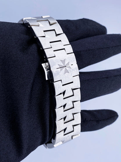 Vacheron Constantin Overseas 49150 White Dial Mens Watch With Papers - Wristwatch