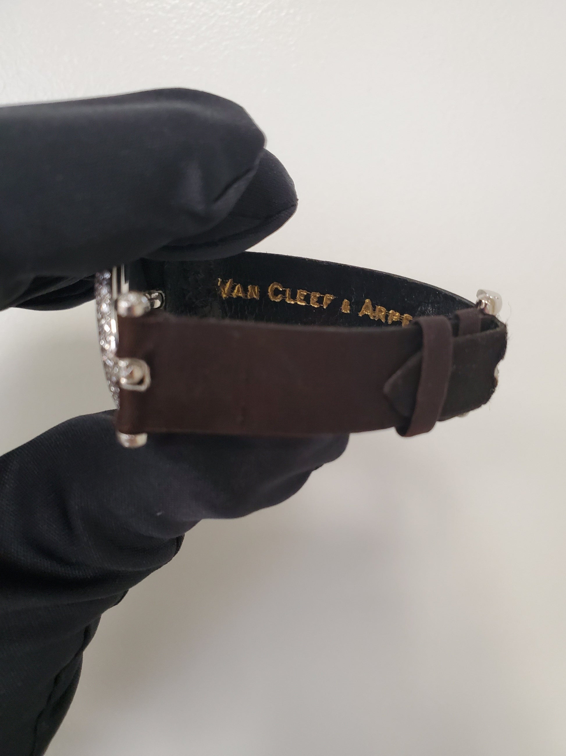 Van Cleef & Arpels G.2201.N3 Diamond Case Ladies Watch - Virtual